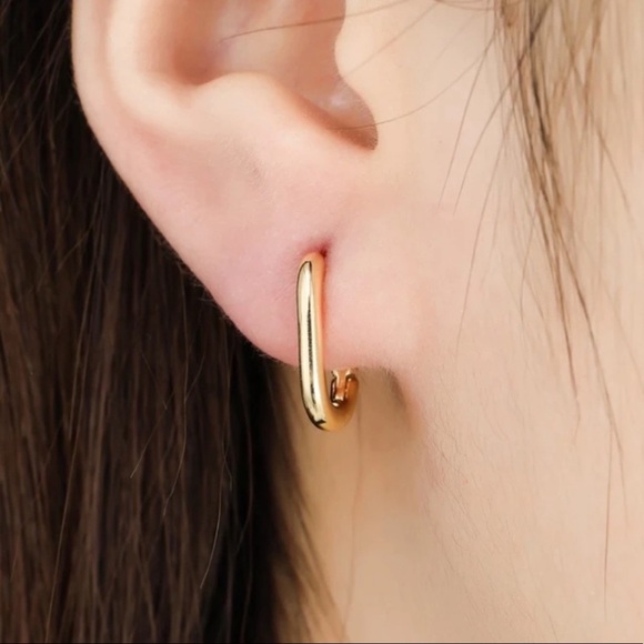 OVAL HOOPS 18K GOLD EARRINGS, NICE EARRINGS, CUTE EARRINGS - Picture 1 of 8